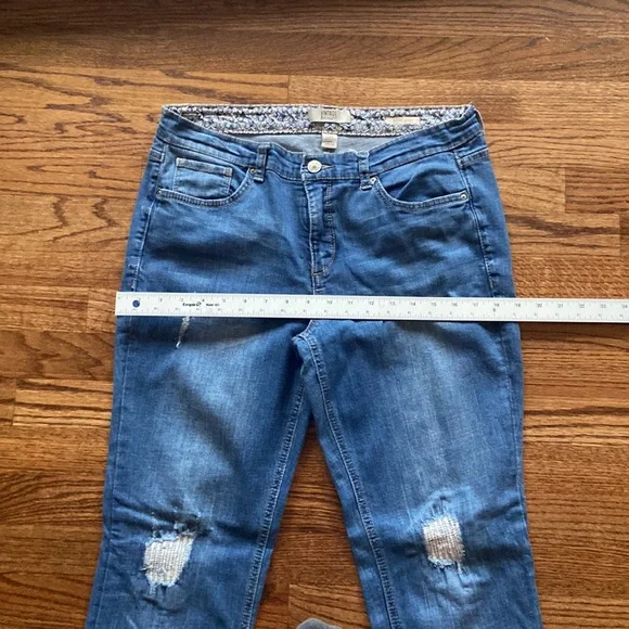 Vintage America Jeans Sz 10 medium wash EC floral inside band very cute! Spring - Picture 9 of 10